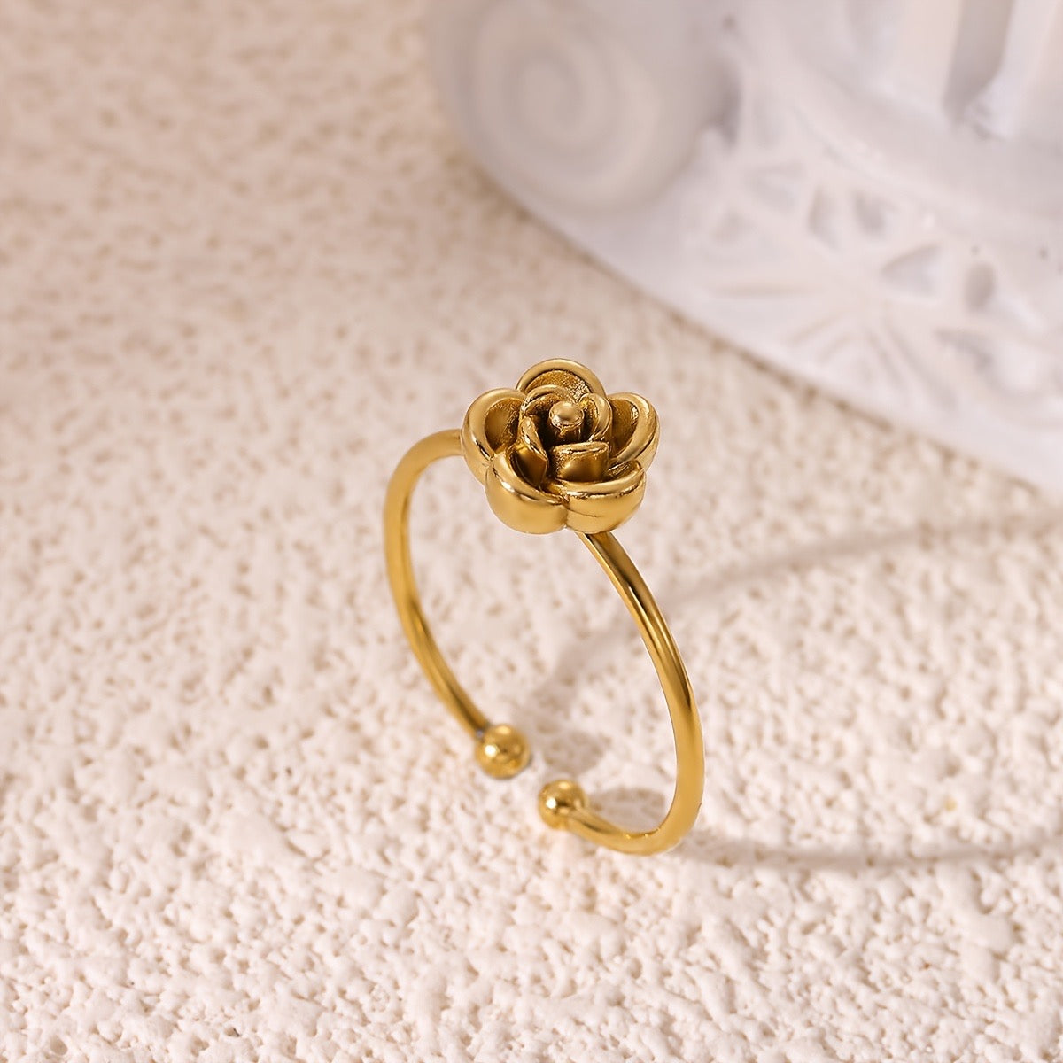 PETALIA (18k)