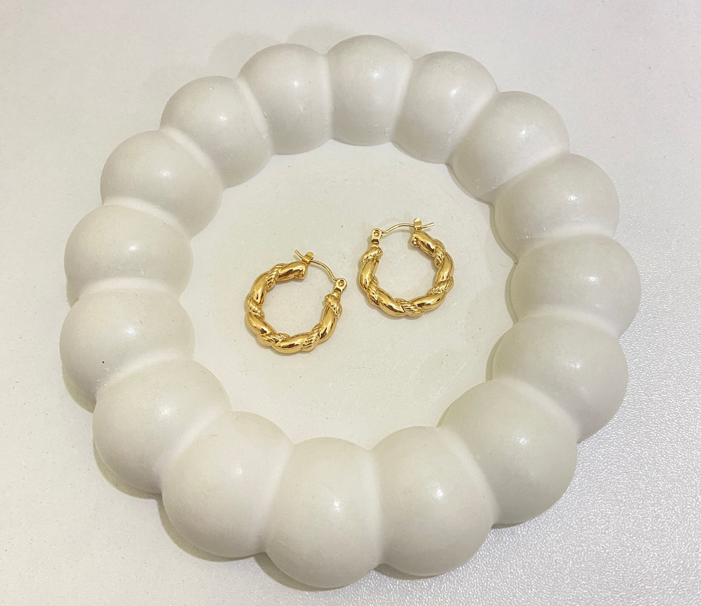 MARIE (18k)