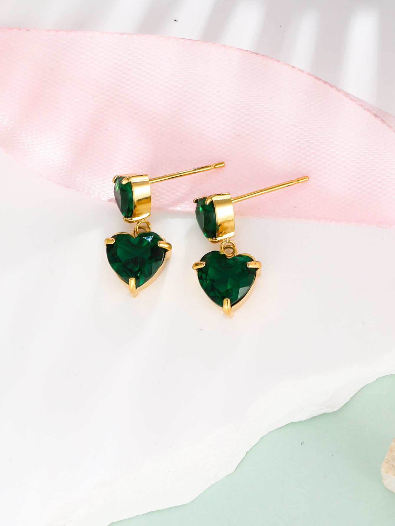 HEARTFELT EARRINGS (18k)
