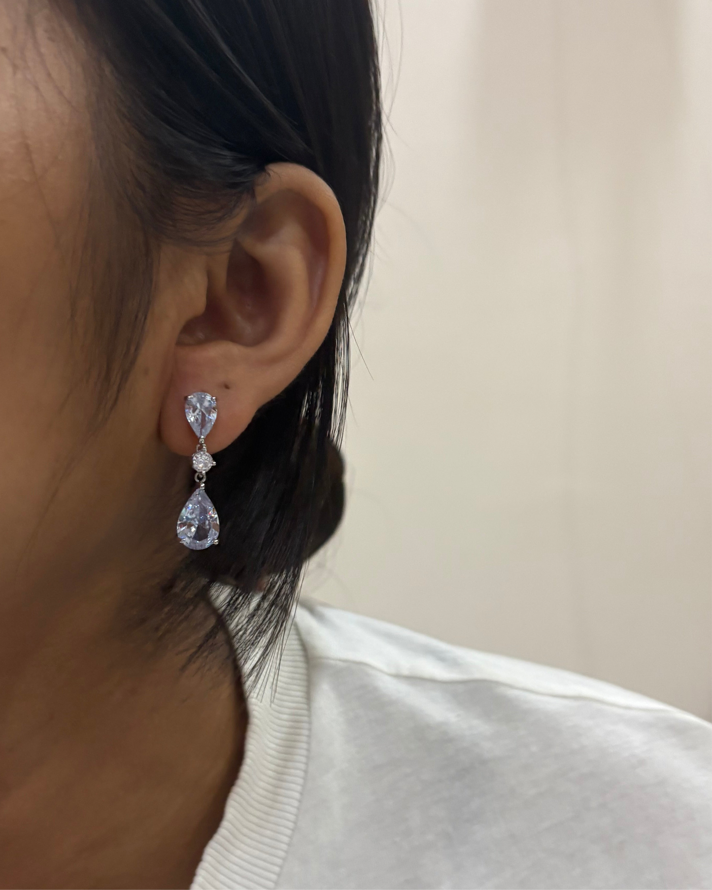 DROP EARRINGS
