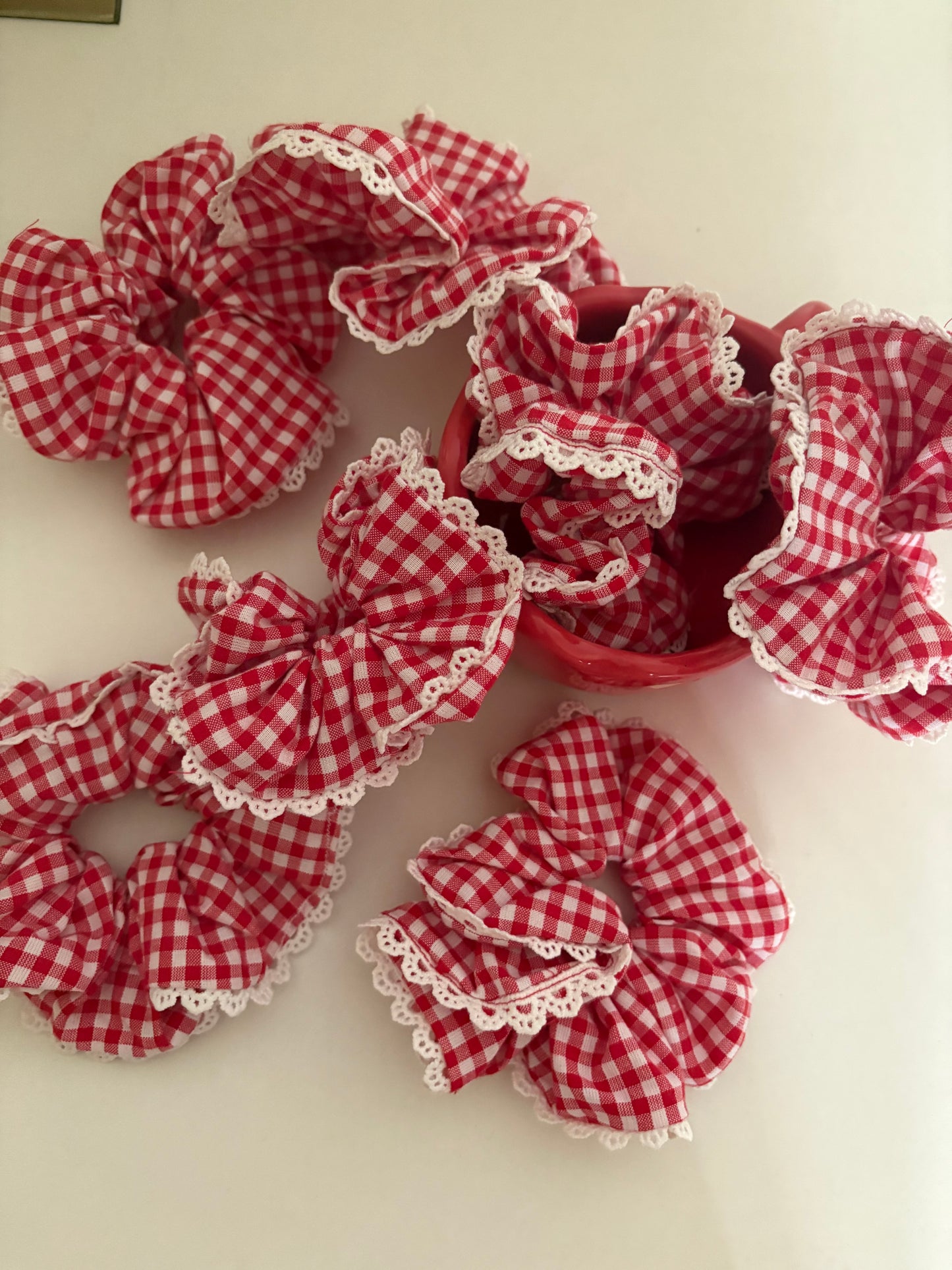 GINGHAM SCRUNCHIE