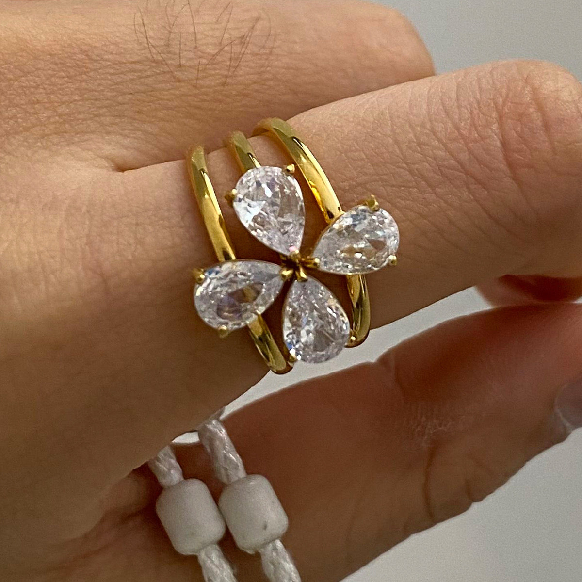 IRIS RING (18k)