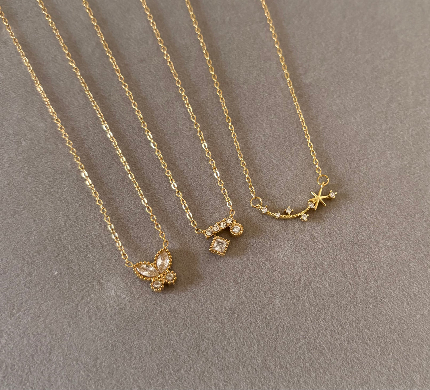 MINIMAL NECKLACES (18k)