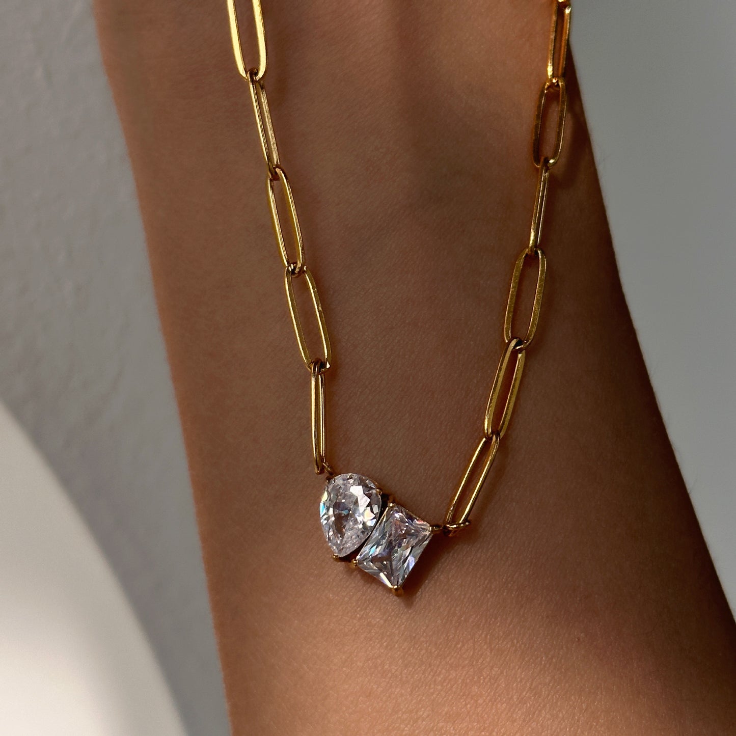 RETRO STYLE NECKLACE (18k)
