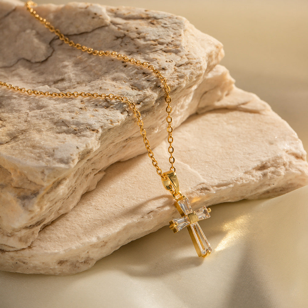 CROSS NECKLACE 2.0 (18k)