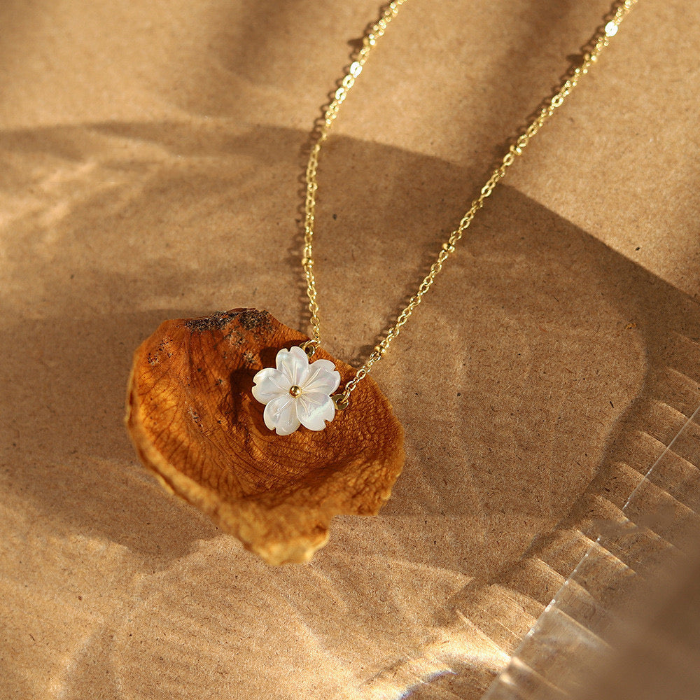 FLOWER NECKLACE (18k)