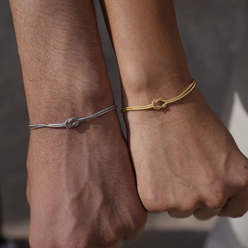 COUPLE KNOT BRACELETS (18k)