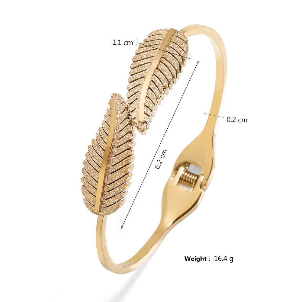 BREINNE BAND (18k)