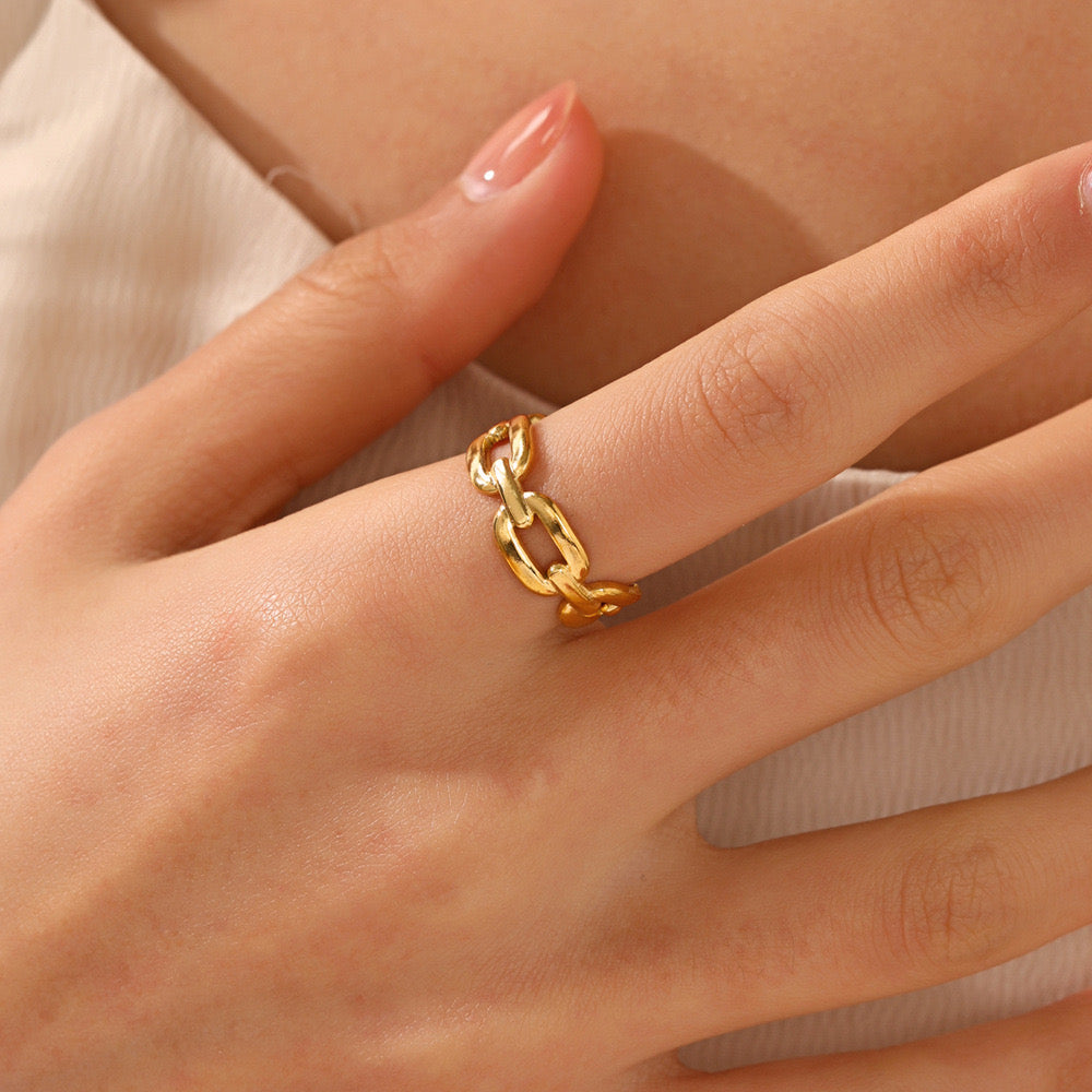 GISELLE RING (18k)