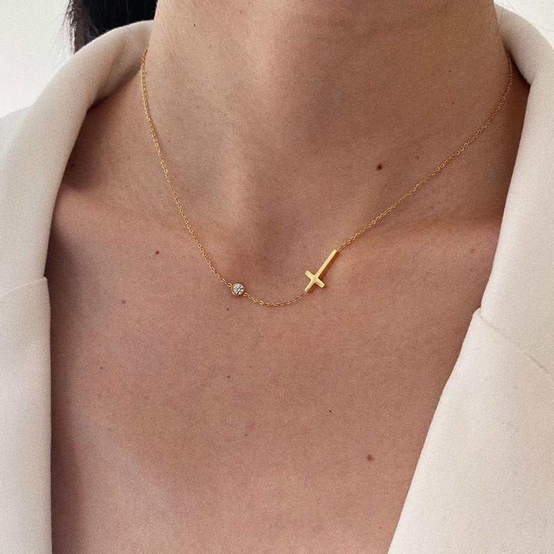 CROSS NECKLACE (18k)