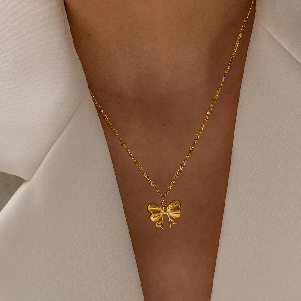 BOW PENDANT (18k)