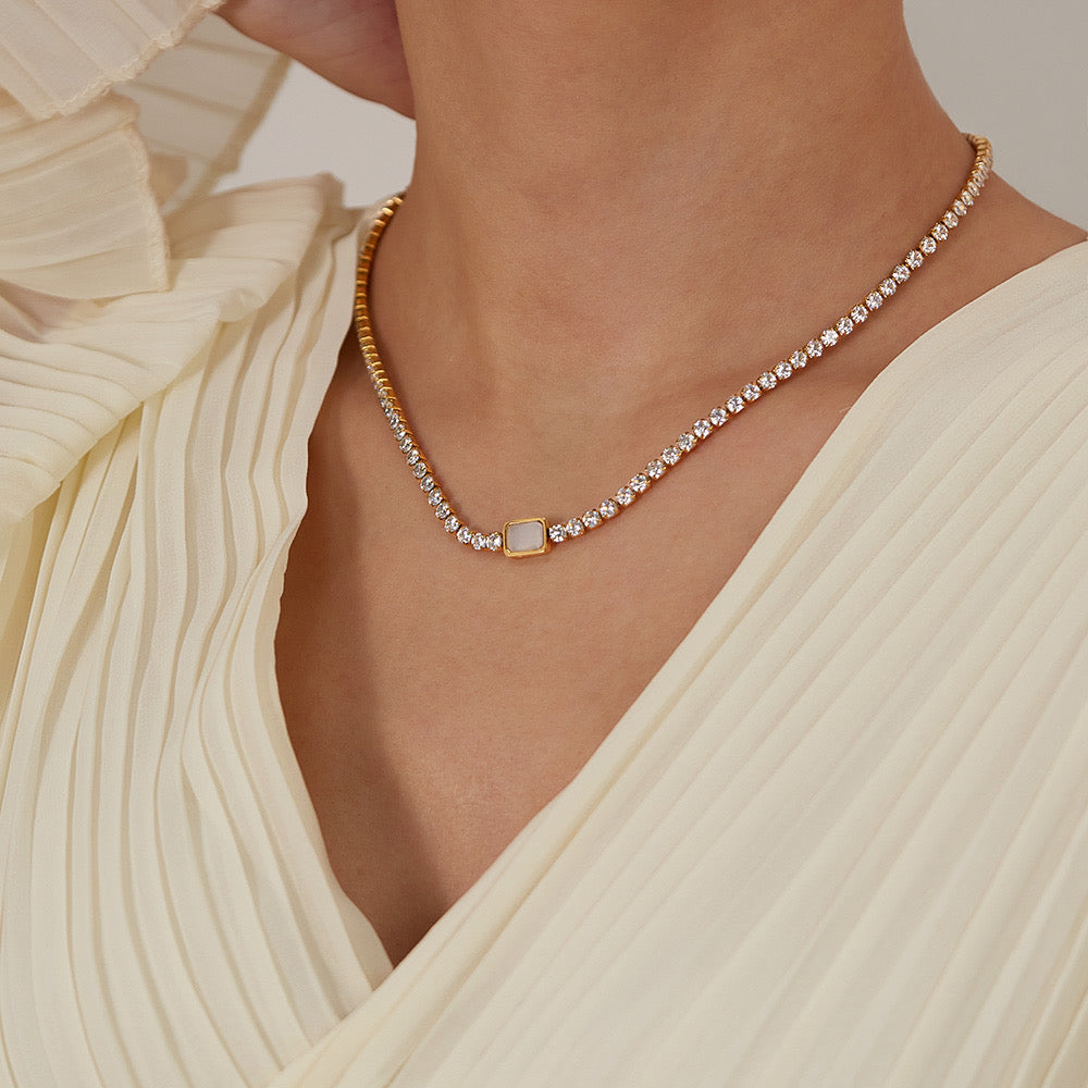 SARETEE NECKLACE (18k)