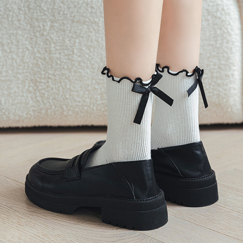 BOW KNOT SOCKS