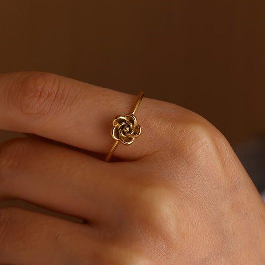 PETALIA (18k)