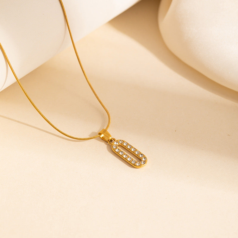 DAINTY NECKLACES (18k)