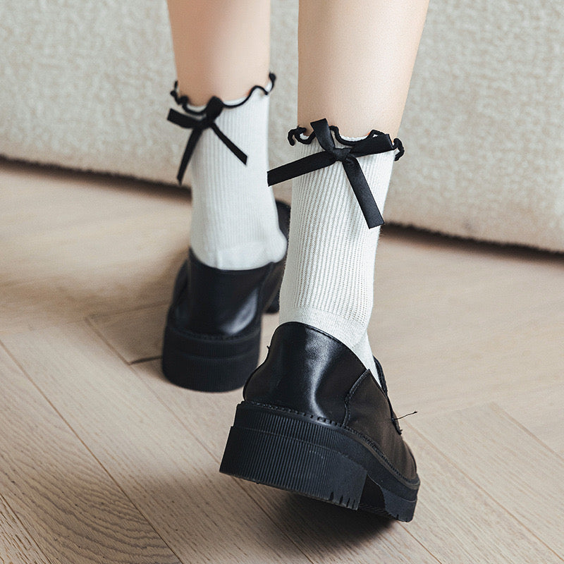 BOW KNOT SOCKS
