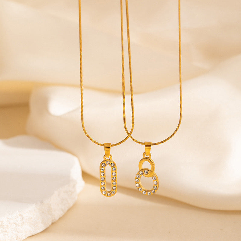 DAINTY NECKLACES (18k)