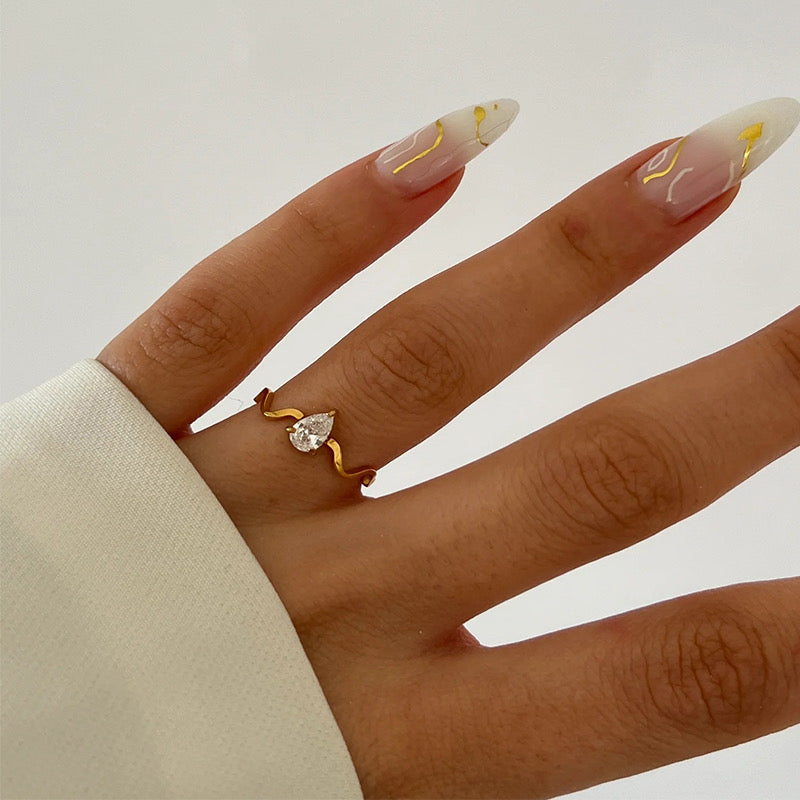 LUCINE RING (18k)