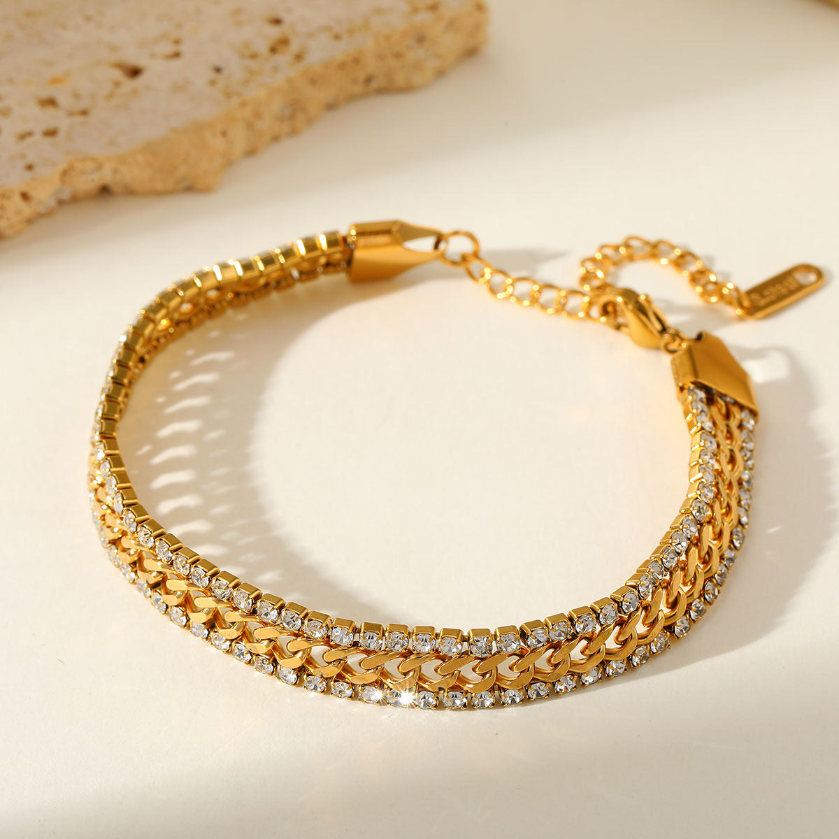 CLEO (18k)