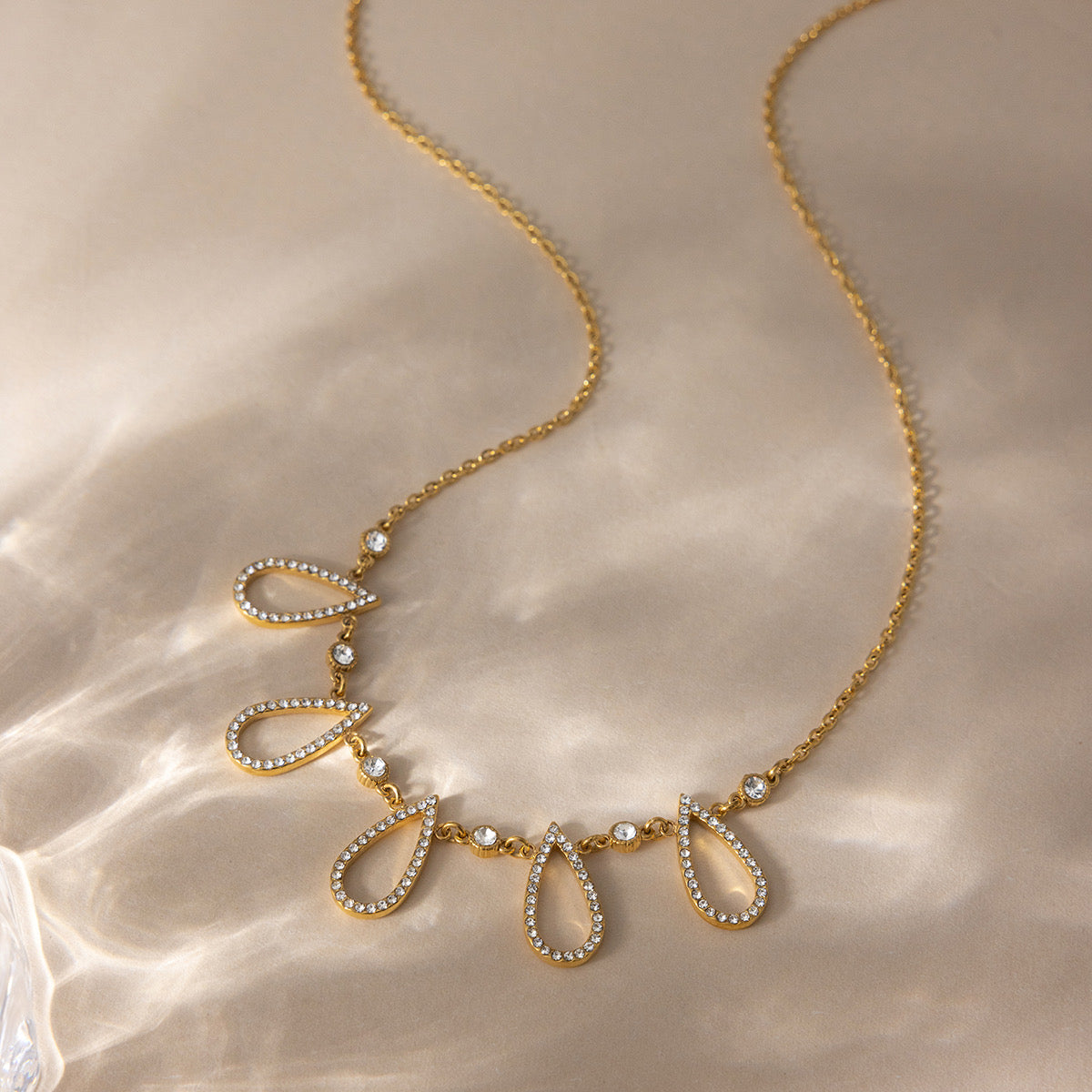 TIMOTE NECKLACE (18k)