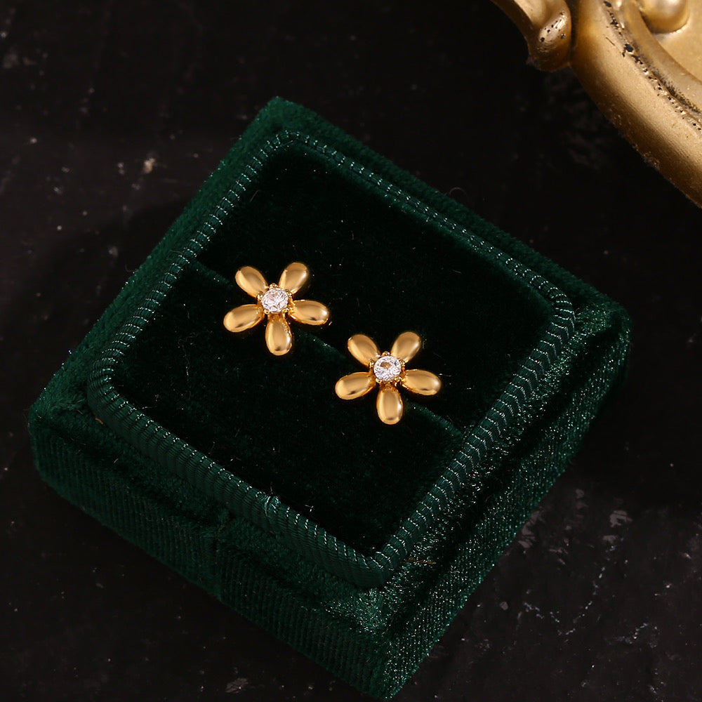 FLOWER STUDS (18k)